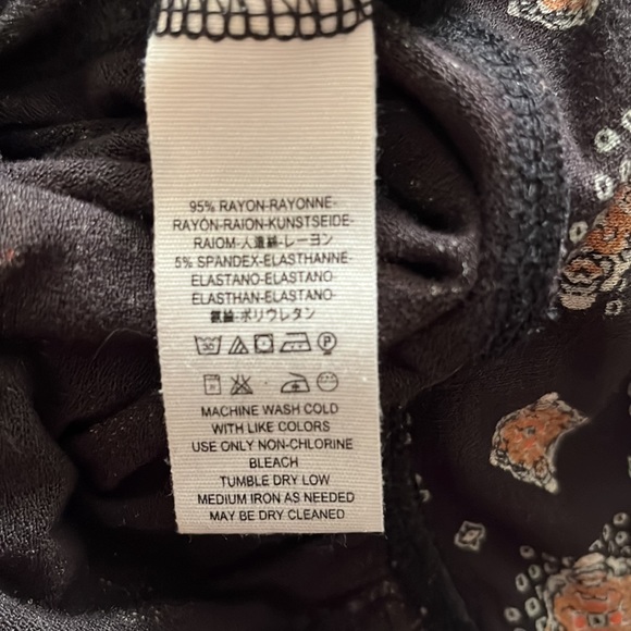 Free People Free People Sydney Printed Top M V Neck Blousy Sleeves Tile Print M - Picture 8 of 9